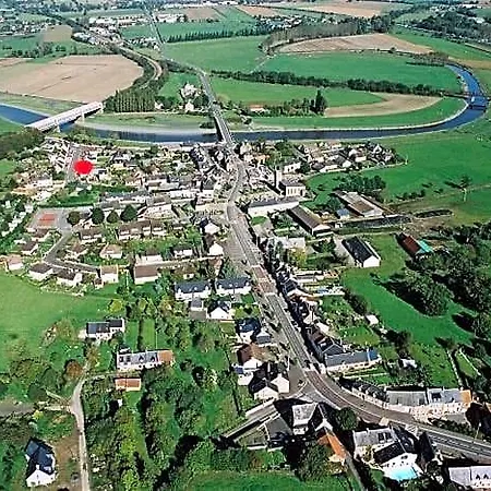 Escale En Baie. 3* Pontaubault