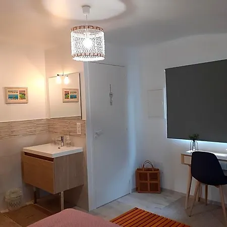 Escale En Baie. 3* Pontaubault